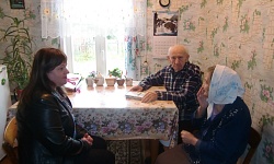 Поздравление ветеранов с 75-й годовщиной освобождения Смоленщины от немецко-фашистских захватчиков