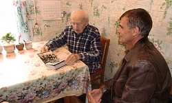 Поздравление ветеранов с 75-й годовщиной освобождения Смоленщины от немецко-фашистских захватчиков