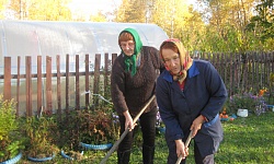 Социальные работники устроили своим подопечным гражданам  «Праздник чистоты».