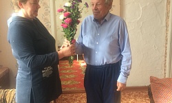 Серебряными волонтерами проведено мероприятие, по поздравлению с 70 летним юбилеем со дня рождения  Иванова Виктора Васильевича