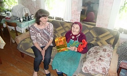 Поздравление ветеранов с 73-й годовщиной Победы в Великой Отечественной войне
