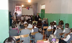 Поздравление ветеранов с 73-й годовщиной Победы в Великой Отечественной войне